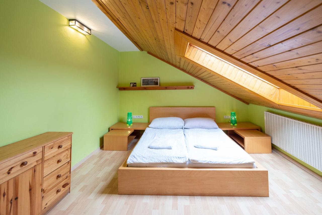 Czech Family Home Cesky Krumlov Exterior photo